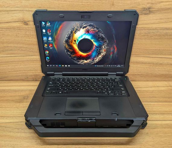 Захищений ноутбук Dell Latitude 5424 Rugged / 14" (1920x1080) IPS / Intel Core i5-8350U (4 (8) ядра по 1.7 - 3.6 GHz) / 8 GB DDR4 / 512 GB SSD / Intel UHD Graphics 620 / WebCam / Windows 10 б/в + Подарунок Бездротова миша / USB | Зображення 1