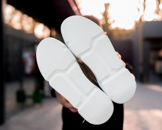 Чоловічі кросівки Lacoste Khaki | Зображення 1