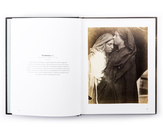 Книга для фотографов о портретной фотографии Джулии Маргарет Камерон Julia Margaret Cameron: Arresting Beauty | Зображення 1
