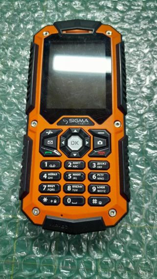 Мобильный телефон Sigma x-treme it67 бу