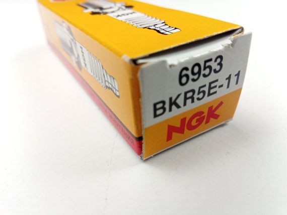 Свічка запалювання NGK BKR5E-11/6953 MAZDA/NISSAN | Зображення 2