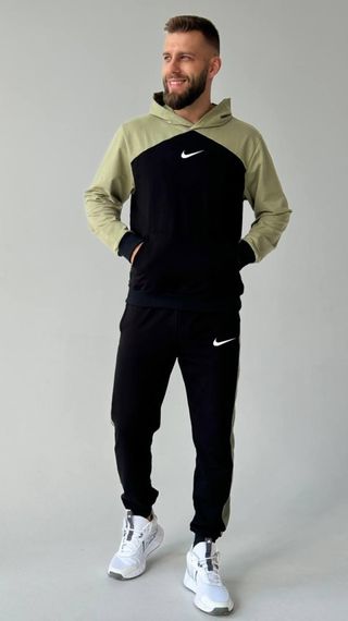 Чоловічий спортивний костюм Nike чорний з оливковими вставками | Зображення 3