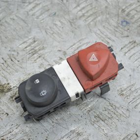Кнопка аварійки і центрального замка Renault Scenic (II) 2003-2009 Рено Сценік 8200407415