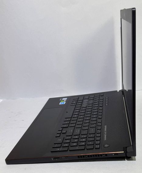 Ігровий ноутбук ASUS ROG Zephyrus GM501GS / 15.6" (1920x1080) IPS / Intel Core i7-8750H (6 (12) ядер по 2.2 - 4.1 GHz) / 16 GB DDR4 / 500 GB SSD / nVidia GeForce GTX 1070, 8 GB GDDR5, 256-bit / WebCam б/в | Зображення 5