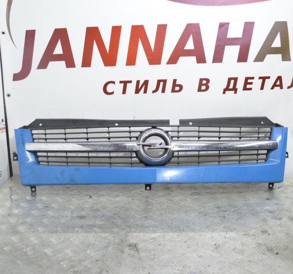 Решітка радіатора Opel Movano 2003-2010 Опель Мовано 8200233763