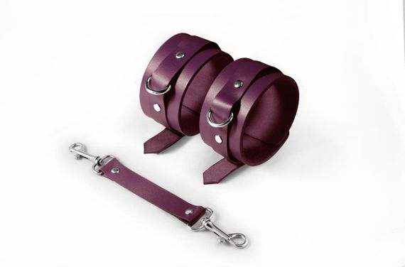 Поножи Feral Feelings – Ankle Restraints, натуральная кожа, burgundy sexstyle