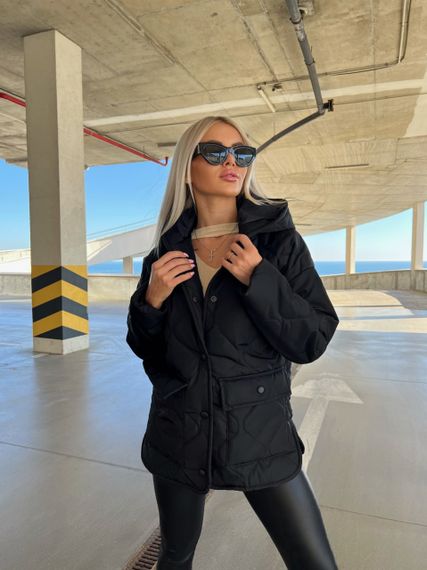 Женская демисезонная стеганая куртка с капюшоном на кнопках NA1039 цвет черный, размер 46/48 | Зображення 2