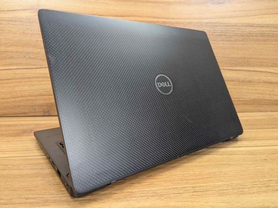 Ультрабук Б-класс Dell Latitude 7300 / 13.3" (1920x1080) IPS / Intel Core i7-8665U (4 (8) ядра по 1.9 - 4.8 GHz) / 8 GB DDR4 / 256 GB SSD / Intel UHD Graphics / WebCam / Windows 10 б/у + Подарок Флэш-накопитель USB 32 GB | Зображення 6