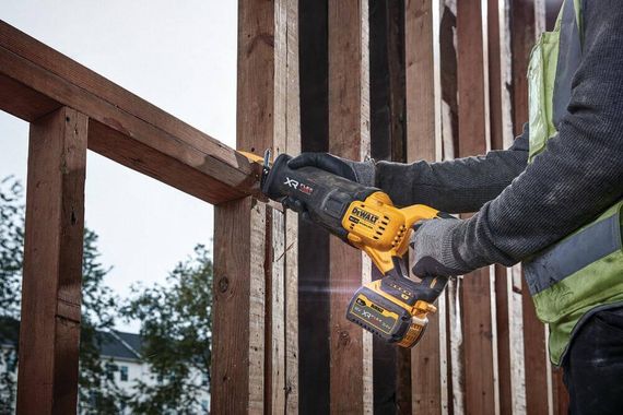 Пила шабельна акумуляторна 18В DeWALT DCS386NT | Зображення 6