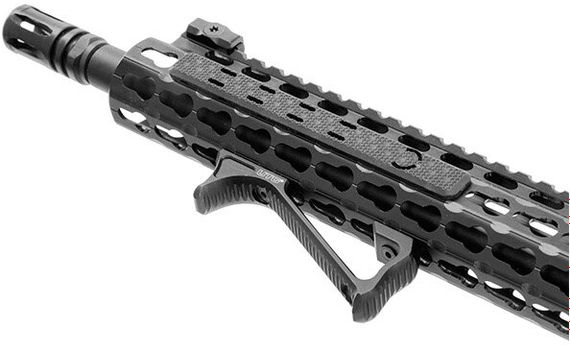 Упор Leapers UTG Ultra Slim Angled Foregrip. Keymod. Black | Зображення 1