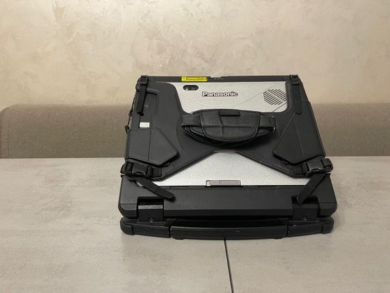 Защищенный нетбук-трансформер Panasonic Toughbook CF-33 / 12.5" (2160x1440) IPS Touch / Intel Core i7-7600U (2 (4) ядра по 2.8 - 3.9 GHz) / 16 GB DDR3 / 256 GB SSD / Intel HD Graphics 620 / WebCam / GPS / Два АКБ б/у | Зображення 8