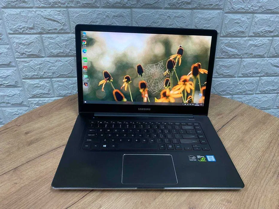 Ноутбук Сенсорный Samsung NP940Z5L 15.6 4K IPS/i7 6700HQ/16/SSD256/GTX950M-2Gb