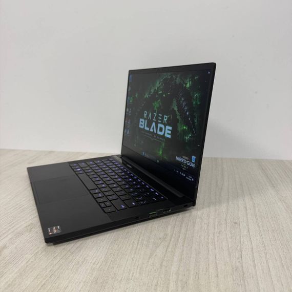 Ігровий ноутбук Б-клас Razer Blade 14 RZ09-0370 / 14" (1920x1080) IPS / AMD Ryzen 9 5900HX (8 (16) ядер по 3.3 - 4.6 GHz) / 16 GB DDR4 / 512 GB SSD / nVidia GeForce RTX 3060, 6 GB GDDR6, 192-bit / WebCam б/в | Зображення 3