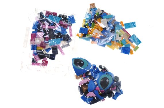 Конструктор Стіч Stitch, 744 деталі,в коробці р.30x23x8см | Зображення 2