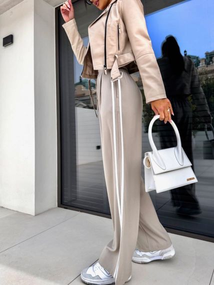 Женские широкие брюки палаццо с лампасами свободные NA2010 цвет бежевый, размер 46/48 | Зображення 1