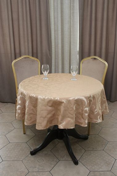 Скатертина Kayra жакардова "Вензель", круглий Ø 160 см Бежевий | Зображення 1