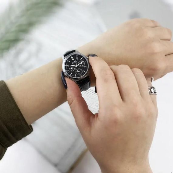 Жіночий годинник Casio LTP-V300L-1A | Зображення 3