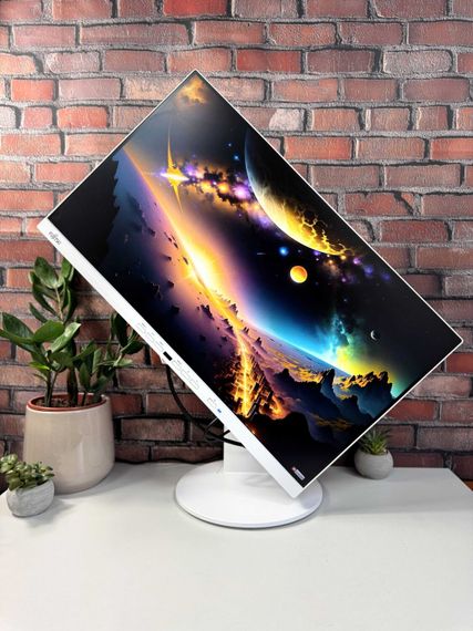 Монітор Fujitsu P24-9T / 24" (1920x1080) IPS / VGA, HDMI, DisplayPort, USB-Type-C, USB-Hub, Audio / Вбудовані колонки 2x 2W / VESA 100x100 б/в | Зображення 2