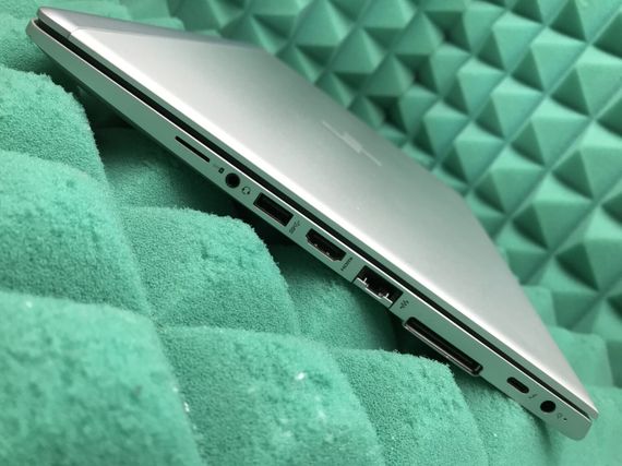Ультрабук Б-класс HP EliteBook 830 G5 / 13.3" (1920x1080) IPS Touch / Intel Core i7-8650U (4 (8) ядра по 1.9 - 4.2 GHz) / 8 GB DDR4 / 256 GB SSD M.2 / Intel UHD Graphics 620 / WebCam / USB 3.1 / HDMI б/у | Зображення 5