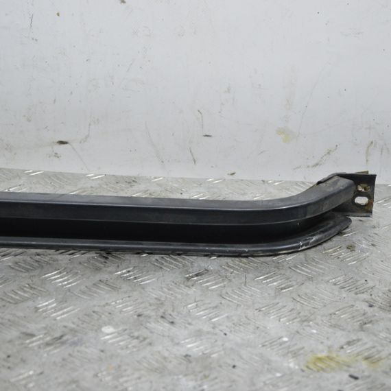 Направляюча зсувних дверей Volkswagen T4 1991-2003 Направляюча роликів бічних дверей Фольксваген 7D1843872A | Зображення 2