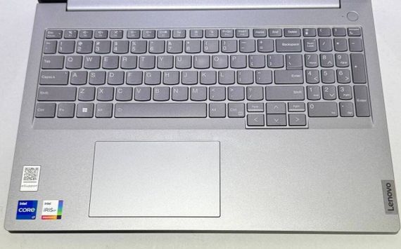 Ультрабук Б-класс Lenovo ThinkBook 16 G6 / 16" (1920x1200) TN / Intel Core i7-1355U (10 (12) ядер по 1.7 - 5.0 GHz) / 16 GB DDR5 / 512 GB SSD / Intel Iris Xe Graphics / WebCam б/у | Зображення 2