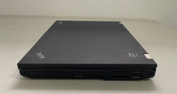 Ноутбук Б-класс Lenovo ThinkPad T420 / 14" (1366x768) TN / Intel Core i5-2520M (2 (4) ядра по 2.5 - 3.2 GHz) / 8 GB DDR3 / 120 GB SSD / Intel HD Graphics 3000 / DVD-ROM / VGA б/у | Зображення 4