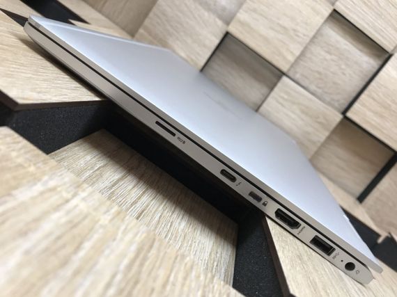 Ноутбук-трансформер HP EliteBook x360 1030 G2 / 13.3" (1920x1080) IPS Touch / Intel Core i5-7300U (2 (4) ядра по 2.6 - 3.5 GHz) / 8 GB DDR4 / 256 GB SSD M.2 / Intel HD Graphics 620 / WebCam / Fingerprint / USB 3.1 / HDMI б/у | Зображення 5