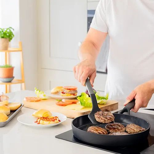 Лопатка з прорізами KitchenAid Classic KHA002OHCHGG 34 см сіра | Зображення 5