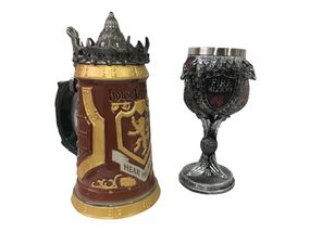Подарунковий Набір Гуртка Game Of Thrones House Lannister Stein Гра Престолів Будинок Ланністеров і Fire And Blood