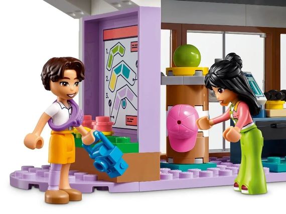 Конструктор LEGO Friends Торговельний центр у Хартлейк-Сіті 42604 | Зображення 7