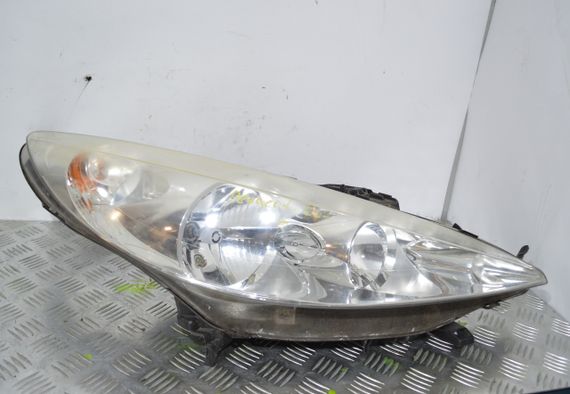 Фара права Peugeot 207 2006-2012 Фара передня права Пежо 207 9649986180