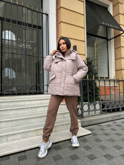 Женская теплая зимняя куртка на кулиске с капюшоном NB24035 цвет мокко размер 54/56 | Зображення 3