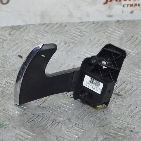 Підрульовий перемикач лівий Citroen C4 Picasso 2006-2013 Пелюстка перемикання передач Сітроен 96591774XT