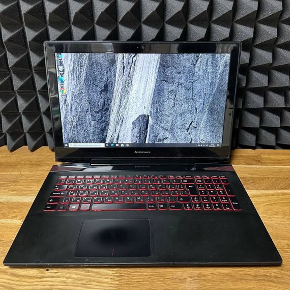 Ігровий ноутбук Б-клас Lenovo Y50-70 / 15.6" (1920x1080) TN / Intel Core i7-4720HQ (4 (8) ядра по 2.6 - 3.6 GHz) / 16 GB DDR3 / 256 GB SSD / nVidia GeForce GTX 960M, 2 GB GDDR5, 128-bit б/в | Зображення 1
