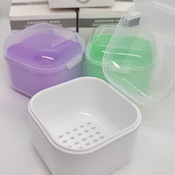 Бокс для дезинфекции фрез (квадратный, белый) 80 х 80 х 70 мм | Зображення 1