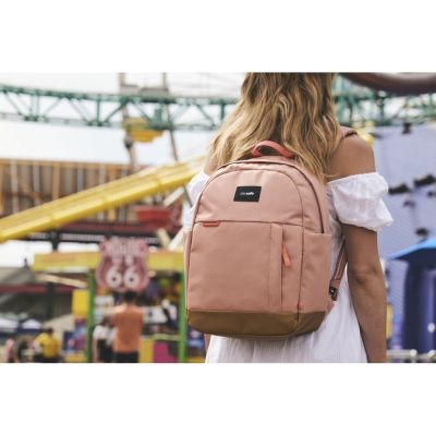 Рюкзак туристический Pacsafe GO 15L backpack рожевий (35110340) | Зображення 2