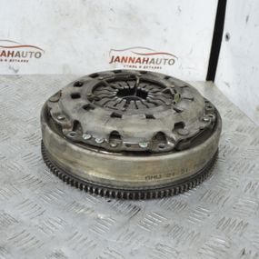 Комплект зчеплення 2.0 BMW N43 E87 E90 E91 E92 E93 2004-2013 Маховик демпфер БМВ е87 е90 е91 7594444