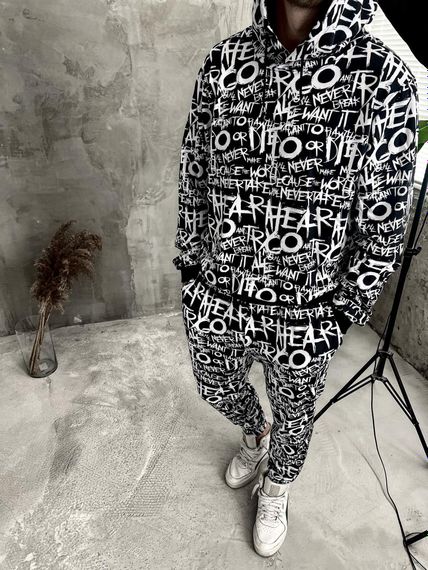 Костюм