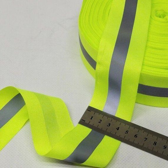 На метраж стрічка-тасьма світловідбиваюча  5см, салатова | Зображення 1