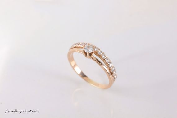 Кольцо из красного золота с фианитами 19 | Зображення 4