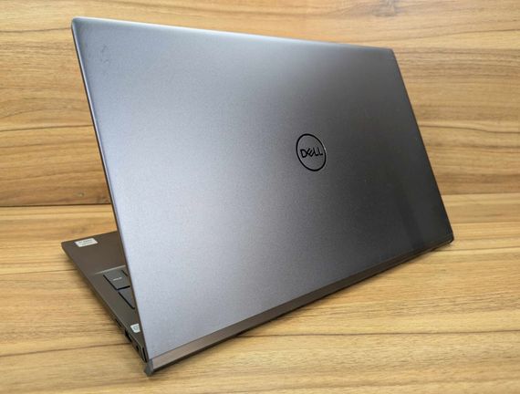 Ігровий ноутбук Б-клас Dell Vostro 7500 / 15.6" (1920x1080) IPS / Intel Core i7-10750H (6 (12) ядер по 2.6 - 5.0 GHz) / 16 GB DDR4 / 512 GB SSD / nVidia GeForce GTX 1650 Ti, 4 GB GDDR6, 128-bit / TouchID / WebCam / Windows 10 б/в + Подарунок Миша / USB | Зображення 7