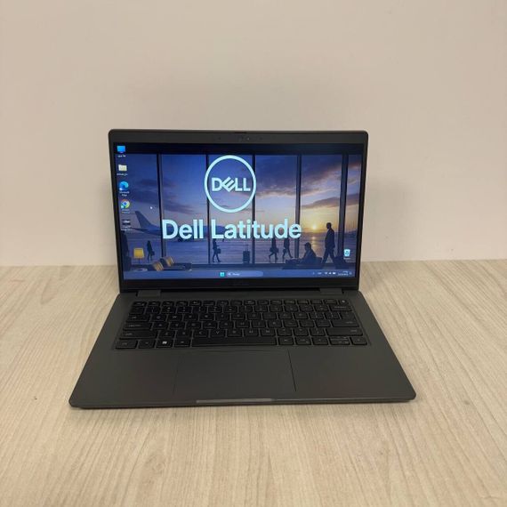 Ультрабук Б-клас Dell Latitude 3440 / 14" (1366x768) TN / Intel Core i3-1215U (6 (8) ядер по 1,2 - 4,4 ГГц) / 8 ГБ DDR4 / 256 ГБ SSD NVMe / Intel UHD Graphics / WebCam б/в | Зображення 1