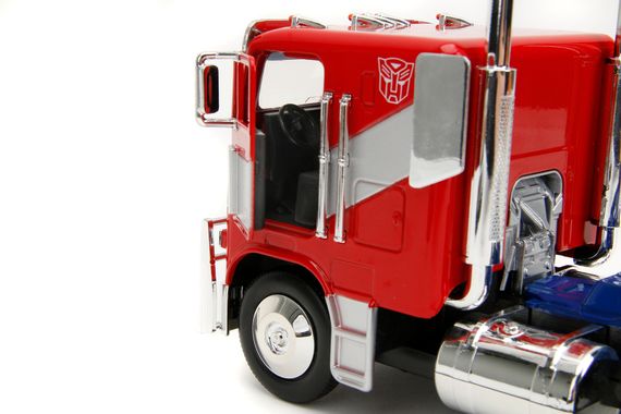 Машинка Трансформери Optimus Prime T7 масштаб 1:24 | Зображення 4