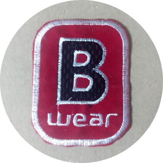 Нашивка на одежду (термо) Wear 50*67 мм Червоний