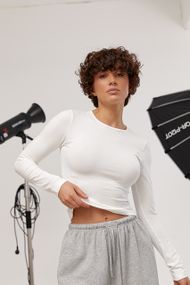 Базовий приталений лонгслів із декоративним швом на спині - білий цвет, ONE SIZE (є розміри)