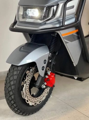 Електроскутер Crosser CR-13 Pro LFP 2000W 76.8V 30Ah, LiFePO4, до 75 км, 65 км/год, знімний акумулятор Сірий | Зображення 6