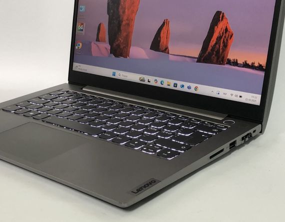 Ультрабук Б-клас Lenovo ThinkBook 14 G2 ITL / 14" (1920x1080) IPS / Intel Core i5-1135G7 (4 (8) ядра по 2.4 - 4.2 GHz) / 8 GB DDR4 / 256 GB SSD NVMe / Intel Iris Xe Graphics / WebCam / Win 10 Pro б/в | Зображення 7
