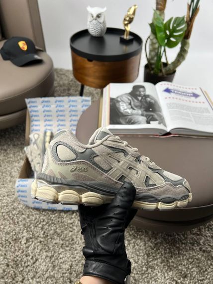 Чоловічі кросівки ASICS Gel-NYC Beige Grey весна / осінь A3497 44 28 | Зображення 2