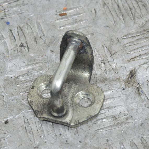 Відповідна частина замка дверей Fiat Fiorino 2008-2024 Скоба замка дверей Фіат Фіоріно 1G8812