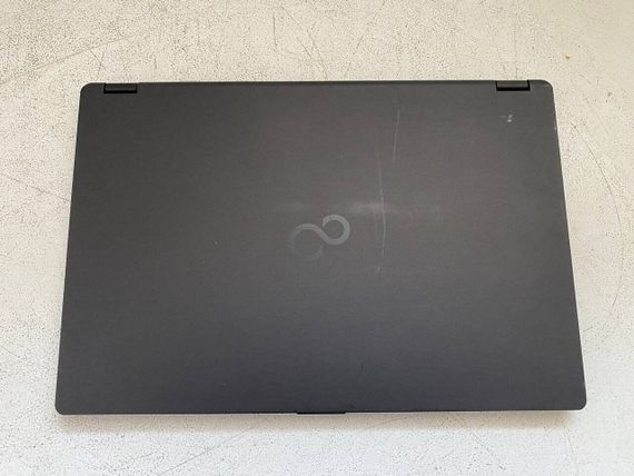 Ноутбук Б-класс Fujitsu LifeBook U757 / 15.6" (1920x1080) IPS / Intel Core i5-7200U (2 (4) ядра по 2.5 - 3.1 GHz) / 8 GB DDR4 / 256 GB SSD / Intel HD Graphics 620 / WebCam / HDMI б/у | Зображення 4